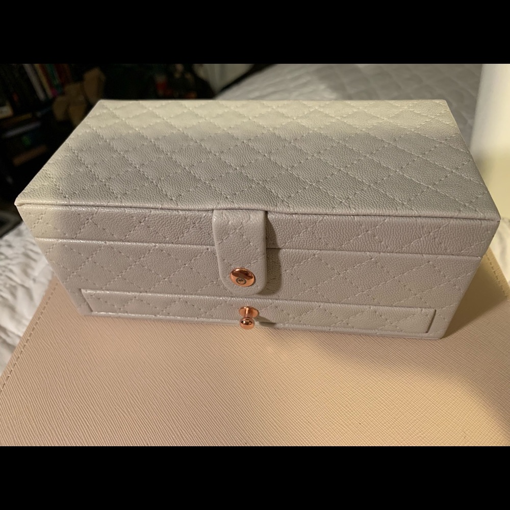 Official Pandora Jewelry Box